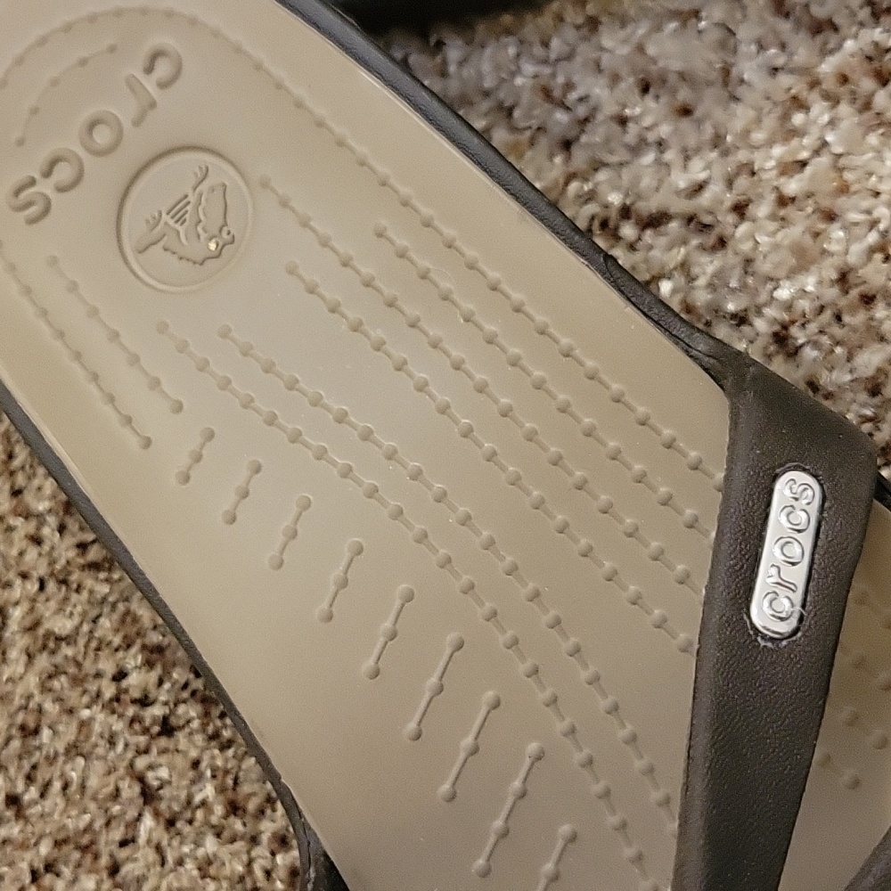 Ladies Strappy Rhonda Crocs - Picture 4 of 10